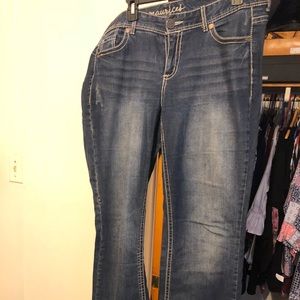 Maurice’s bootcut Jeans